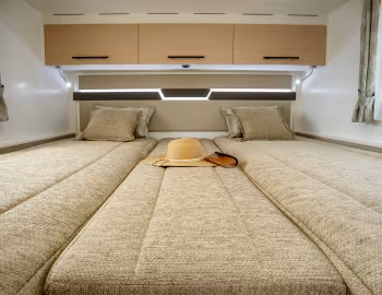 Interior 2022 Notin Sévilla JF '2021–22