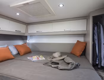Interior 2018 Notin Valencia '2017–18