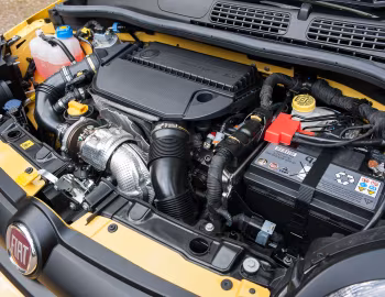 Bajo el capó Fiat Panda Cross [UK-spec] (319) '2014–pr.