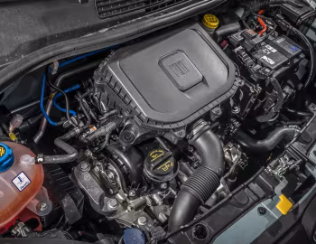 Bajo el capó Fiat Panda Hybrid Launch Edition [Worldwide] (319) '2020