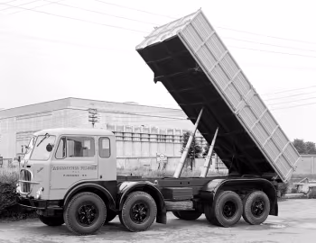 Fiat 690 N1 8×2 Perlini '1961–68