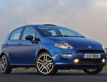 Fiat Punto 5-door [UK-spec] (199) '2012–18