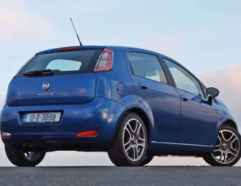 Fiat Punto 5-door [UK-spec] (199) '2012–18
