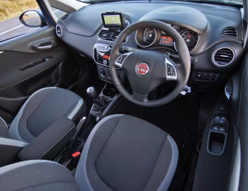 Interior Fiat Punto 5-door [UK-spec] (199) '2012–18
