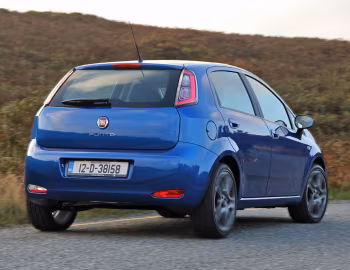 Fiat Punto 5-door [UK-spec] (199) '2012–18
