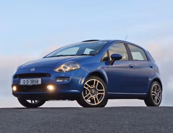 Fiat Punto 5-door [UK-spec] (199) '2012–18
