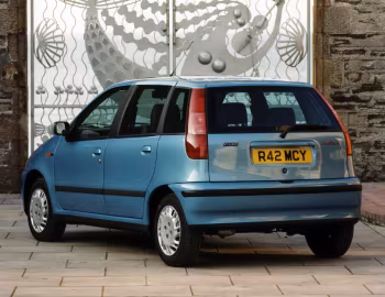 Fiat Punto ELX 5-door [UK-spec] (176) '1997–99