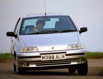 Fiat Punto ELX 5-door [UK-spec] (176) '1994–97