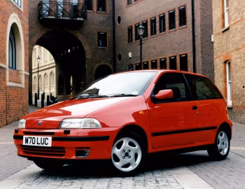 Fiat Punto GT [UK-spec] (176) '1994–95