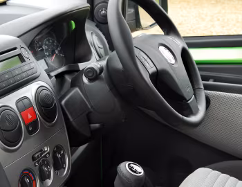 Интерьер Fiat Qubo [UK-spec] (225) '2009–16