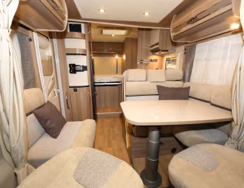 Interior 2016–17 Rapido 650FF '2015–17