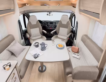Interior 2019–pr. Rapido 686F '2018–pr.