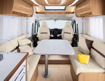Interior 2018–20 Rapido 696F "Premium Edition" '2017–20