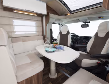 Interior 2016–21 Roller Team Zefiro 294 TL '2015–21