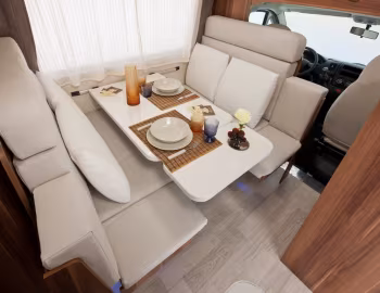 Interior 2014 Roller Team Zefiro Garage '2013–14