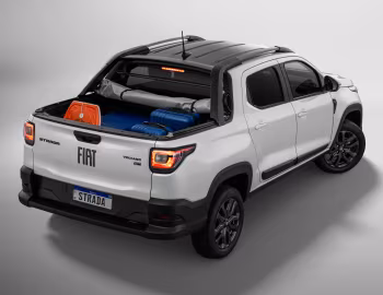 2025 Fiat Strada Volcano Cabine Dupla Tributo 125 (281) '2024–25