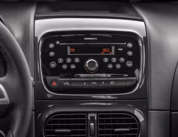 中控台 Fiat Strada Freedom CD (278) '2018–20