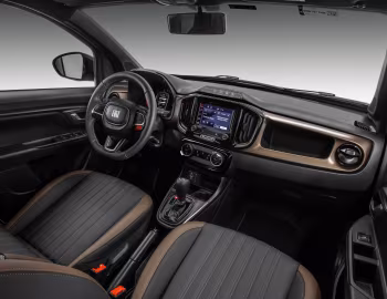 Interior 2024–pr. Fiat Strada Ranch Cabine Dupla (281) '2023–pr.