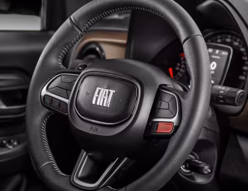 Interior 2024–pr. Fiat Strada Ranch Cabine Dupla (281) '2023–pr.