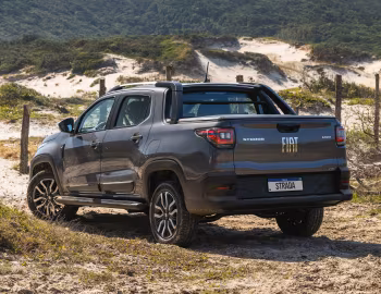 2024–pr. Fiat Strada Ranch Cabine Dupla (281) '2023–pr.