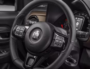 Interior 2022–23 Fiat Strada Ranch Cabine Dupla (281) '2021–23