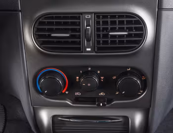 Interior 2013 Fiat Strada Trekking Cabine Dupla (278) '2012–13