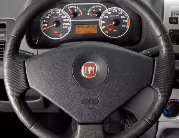 Tableau de bord 2009–12 Fiat Strada Trekking Cabine Estendida (278) '2008–12