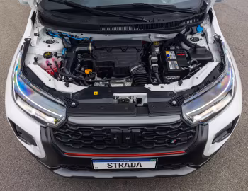 Bajo el capó 2024–pr. Fiat Strada Ultra Cabine Dupla (281) '2023–pr.