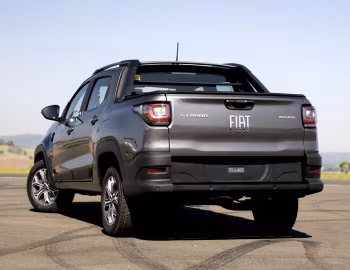 2021–pr. Fiat Strada Volcano Cabine Dupla (281) '2020–pr.