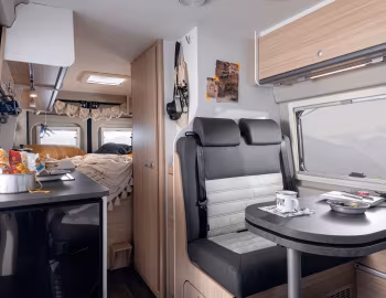 Interior 2021–22 Sunlight Cliff 640 Adventure Edition '2020–22