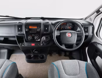 Panel frontal 2015–18 Swift Rio 320 '2014–18