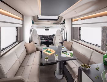 Интерьер 2022–н.в. Swift Escape 640 '2021–н.в.