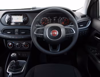 Panel frontal Fiat Tipo 5-door [UK-spec] (357) '2016–20