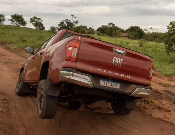 2025 Fiat Titano Volcano Cabine Dupla 4×4 [Brazil] (579) '2024–25