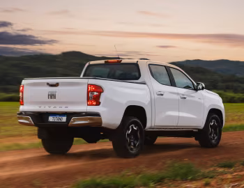 2025 Fiat Titano Volcano Cabine Dupla 4×4 [Brazil] (579) '2024–25