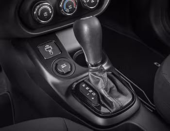 内饰 Fiat Toro Endurance (226) '2018–19