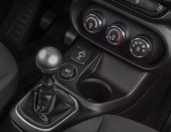 内饰 2020–21 Fiat Toro Endurance 1.8 Flex (226) '2019–21