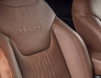 内饰 2022–23 Fiat Toro Ranch (226) '2021–23