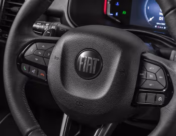 内饰 2022–23 Fiat Toro Ranch (226) '2021–23