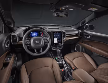 内饰 2022–23 Fiat Toro Ranch (226) '2021–23