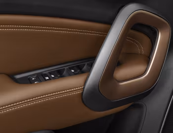 内饰 Fiat Toro Ranch (226) '2018–19