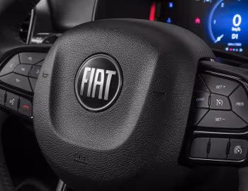 Интерьер 2022–23 Fiat Toro Ultra (226) '2021–23