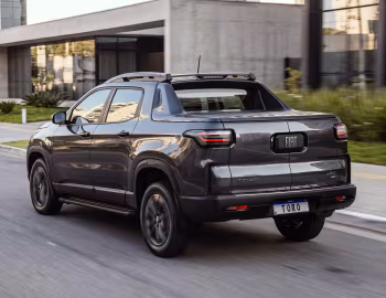2027 Fiat Toro Ultra T270 MHEV (226) '2026
