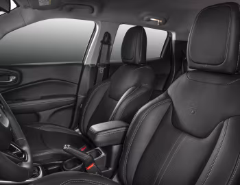内饰 2022–23 Fiat Toro Volcano (226) '2021–23