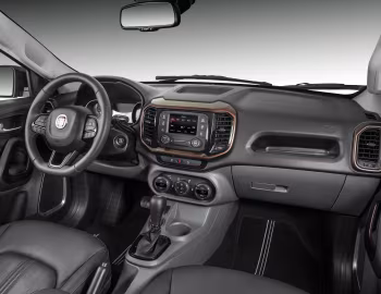 内饰 Fiat Toro Volcano (226) '2016–19
