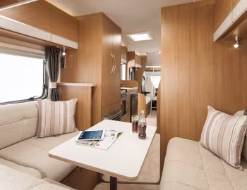 Interior 2016–17 Tribute T-736 '2015–17