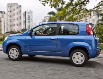2012 Fiat Uno Attractive 2-portas (327) '2011–12