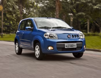 2012 Fiat Uno Attractive 2-portas (327) '2011–12