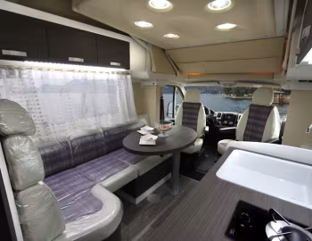 Interior 2011–14 Wingamm Oasi 540 '2010–14