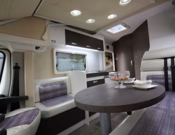 Interior 2011–14 Wingamm Oasi 540 '2010–14
